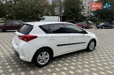 Хэтчбек Toyota Auris 2014 в Черноморске