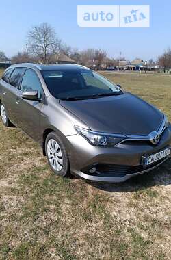 Универсал Toyota Auris 2016 в Киеве