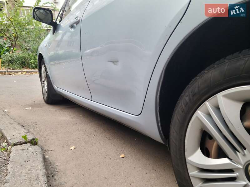 Хетчбек Toyota Auris 2007 в Одесі фото 5 Хетчбек Toyota Auris 2007 в Одесі