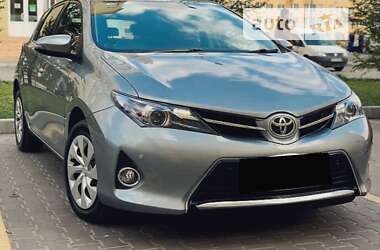 Хетчбек Toyota Auris 2012 в Києві