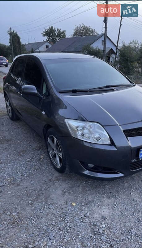 Хэтчбек Toyota Auris 2007 в Виннице