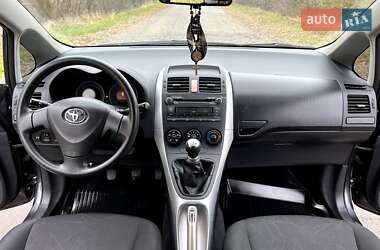 Хэтчбек Toyota Auris 2007 в Черкассах