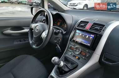 Хэтчбек Toyota Auris 2008 в Калуше