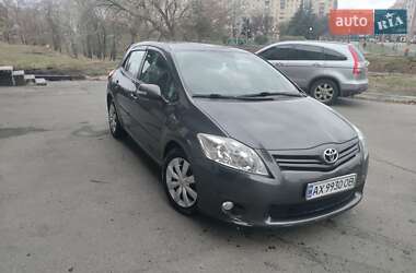 Хетчбек Toyota Auris 2010 в Харкові