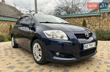 Хэтчбек Toyota Auris 2008 в Могилев-Подольске