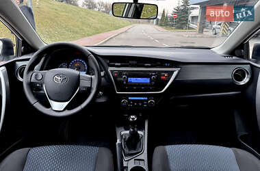 Хэтчбек Toyota Auris 2013 в Киеве