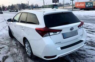 Универсал Toyota Auris 2017 в Харькове