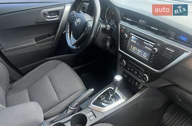 Хэтчбек Toyota Auris 2014 в Киеве