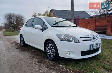 Хетчбек Toyota Auris 2011 в Сумах