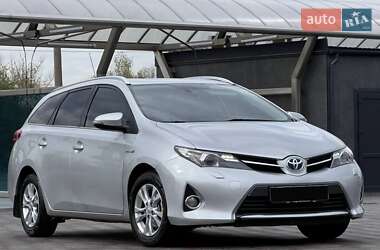 Універсал Toyota Auris 2014 в Запоріжжі