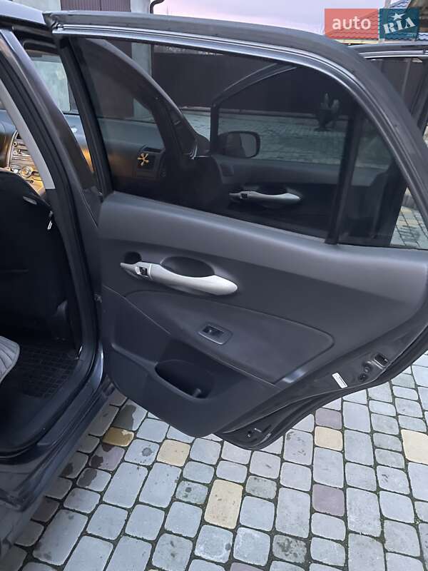 Хэтчбек Toyota Auris 2008 в Владимире