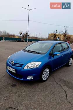 Хетчбек Toyota Auris 2010 в Києві