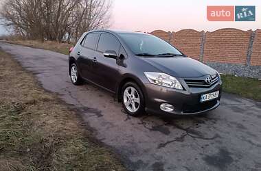 Хетчбек Toyota Auris 2012 в Києві