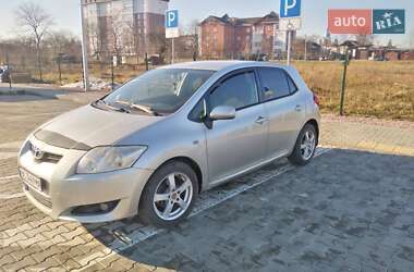 Хетчбек Toyota Auris 2008 в Стрию