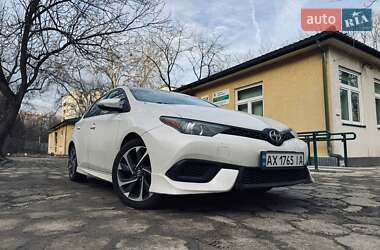 Хетчбек Toyota Auris 2016 в Харкові