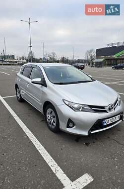 Хетчбек Toyota Auris 2013 в Києві