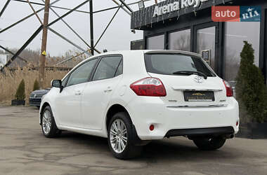 Хэтчбек Toyota Auris 2011 в Харькове