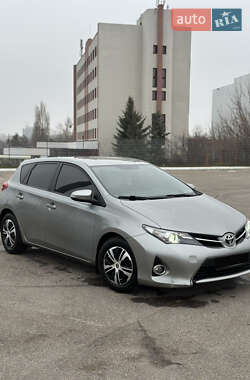 Хетчбек Toyota Auris 2015 в Харкові