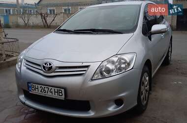 Хэтчбек Toyota Auris 2012 в Одессе