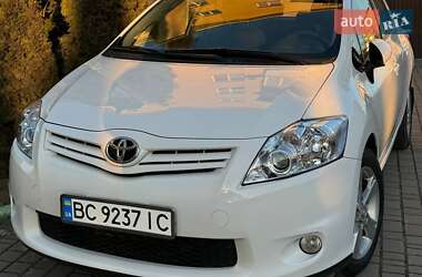 Хетчбек Toyota Auris 2012 в Львові