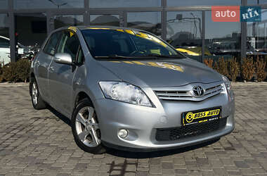 Хетчбек Toyota Auris 2011 в Мукачевому