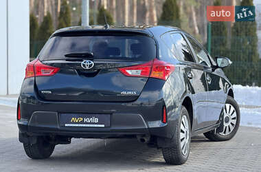 Хетчбек Toyota Auris 2013 в Києві