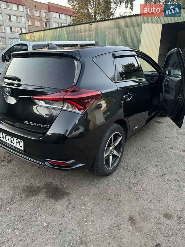 Хетчбек Toyota Auris 2015 в Черкасах