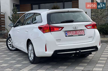 Універсал Toyota Auris 2015 в Стрию