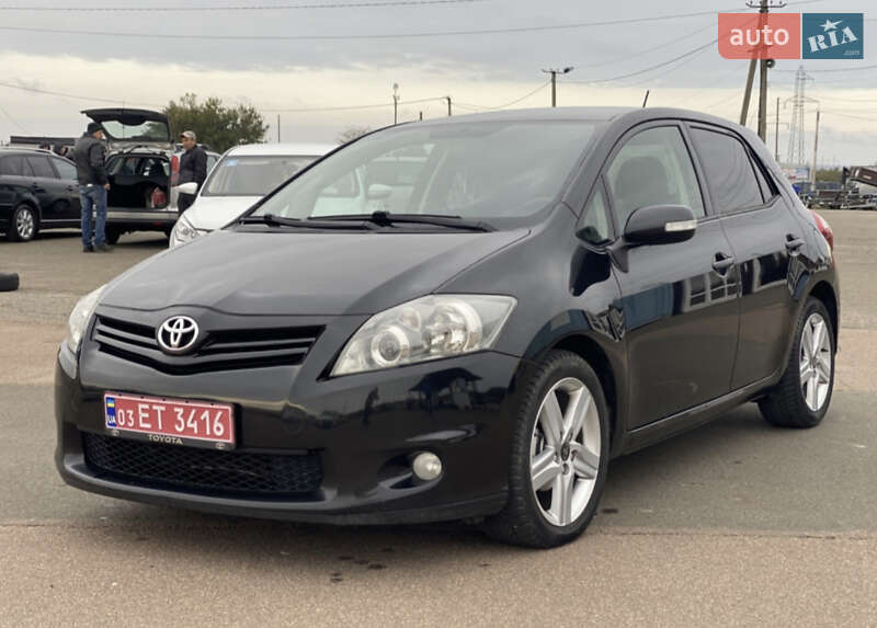 Хетчбек Toyota Auris 2011 в Одесі