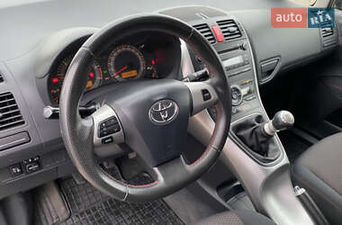 Хетчбек Toyota Auris 2011 в Одесі