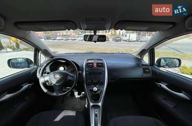 Хэтчбек Toyota Auris 2008 в 