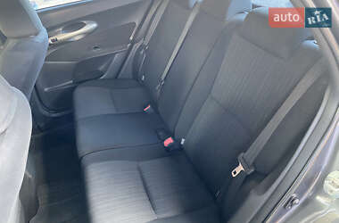 Хетчбек Toyota Auris 2008 в 
