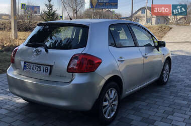 Хэтчбек Toyota Auris 2008 в Вознесенске