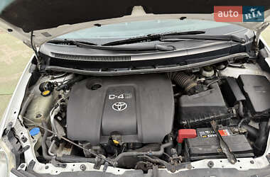 Хэтчбек Toyota Auris 2008 в 