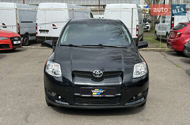 Хэтчбек Toyota Auris 2008 в 