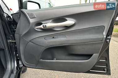 Хэтчбек Toyota Auris 2008 в 