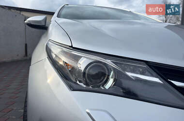 Универсал Toyota Auris 2014 в 