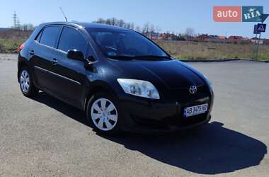 Хэтчбек Toyota Auris 2007 в 