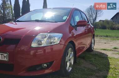 Хэтчбек Toyota Auris 2008 в 