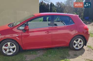 Хэтчбек Toyota Auris 2008 в 