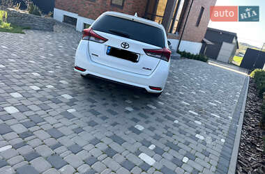 Универсал Toyota Auris 2015 в 