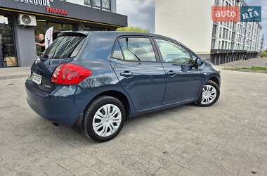 Хэтчбек Toyota Auris 2008 в 