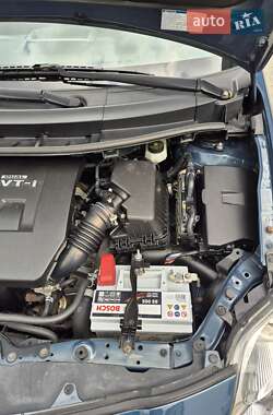 Хэтчбек Toyota Auris 2008 в 