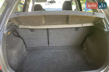 Хэтчбек Toyota Auris 2007 в 
