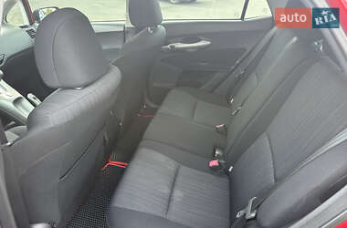 Хэтчбек Toyota Auris 2008 в 
