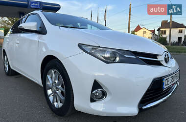 Універсал Toyota Auris 2014 в 