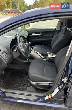 Хэтчбек Toyota Auris 2008 в 