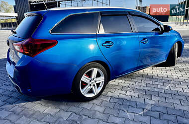 Универсал Toyota Auris 2014 в 