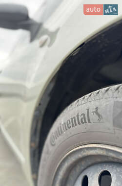 Хэтчбек Toyota Auris 2007 в 