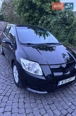Хетчбек Toyota Auris 2009 в 